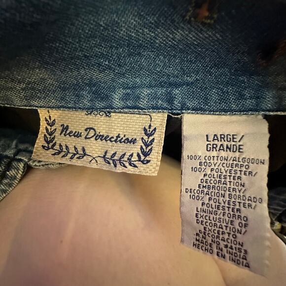 NEW DIRECTIONS x Unique Womens Embroidered & Beaded Denim Jacket. l Size Large - Picture 7 of 8